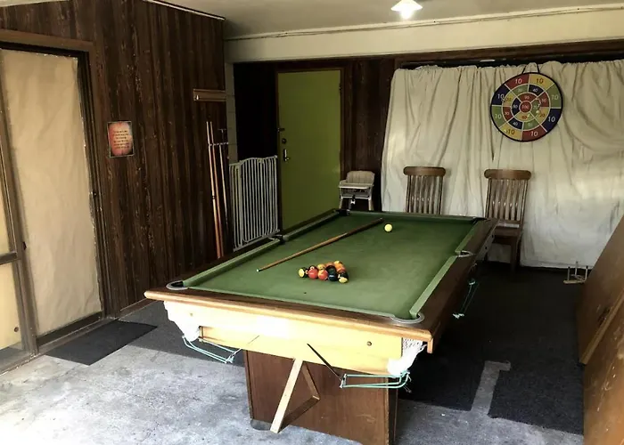 Guest Wing - Family Friendly & Games Guest house